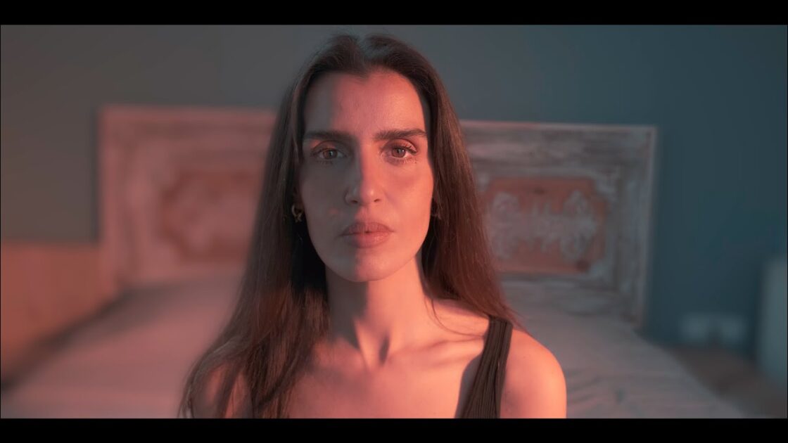 Yaprak Çamlıca – Yabancı Klip Çekimi